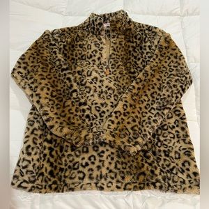 Pink Lily leopard 1/4 zip pullover size large